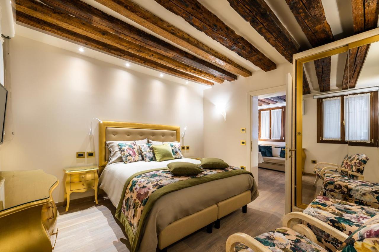 Nike Apartamento Venecia